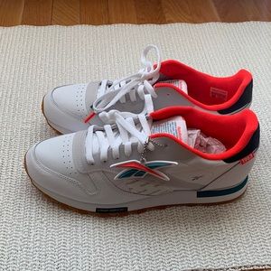 NWT Reebok Classic Concept Sample 002